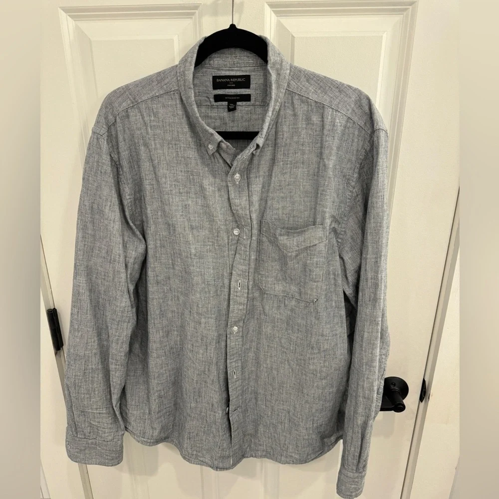 Banana Republic gray XL “untucked” Oxford